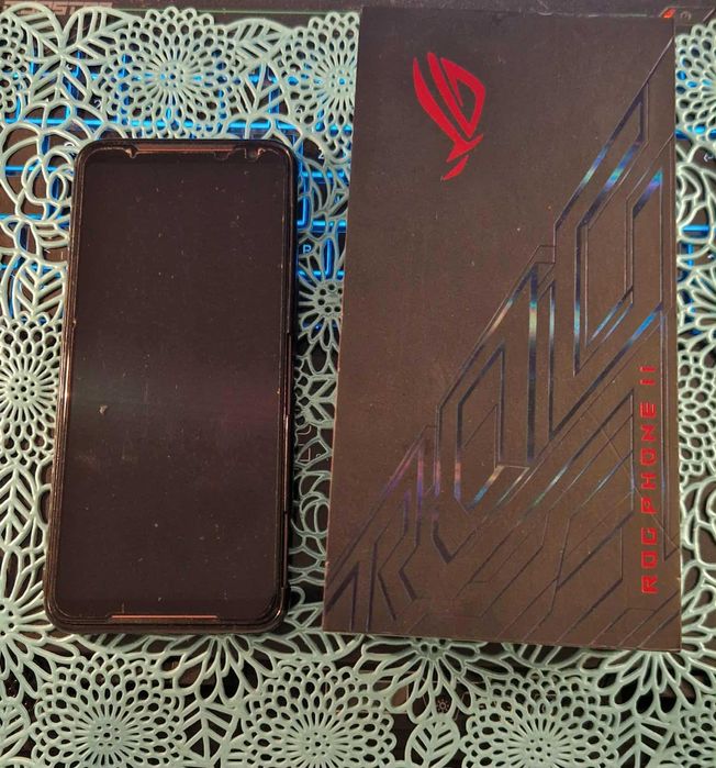 Sprzedam telefon gemingowy ASUS ROG PHONE 2(ZS660KL)