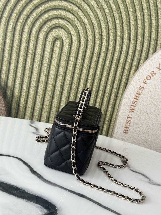 Torebka Chanel Vanity z lusterkiem