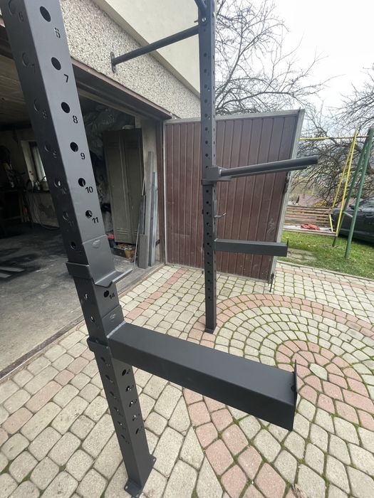 Half Rack Wall Rack 80x80 + Asekuracja + Haki + Stacja Dip + Drążek