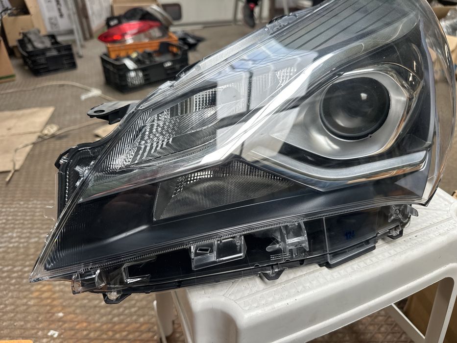 Optica esquerda toyota yaris