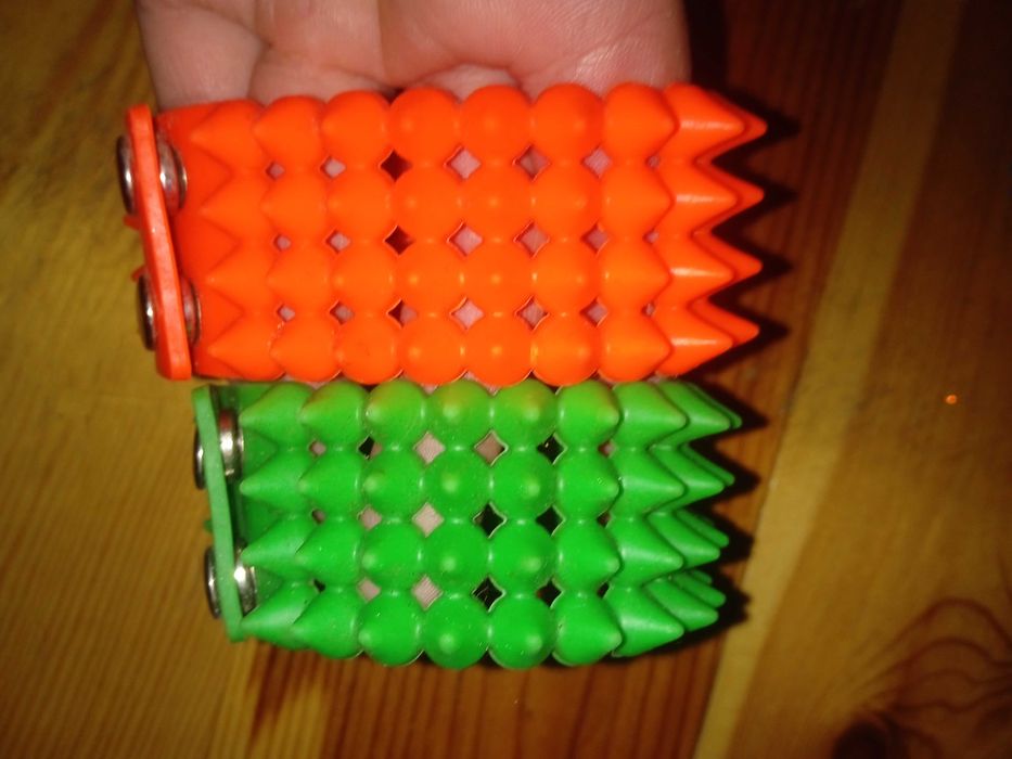 Zestaw 2 bransoletek kolce