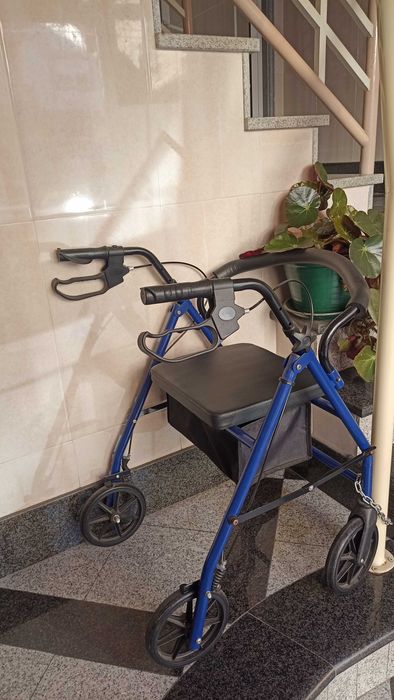 Andarilho Semi Novo Fundão