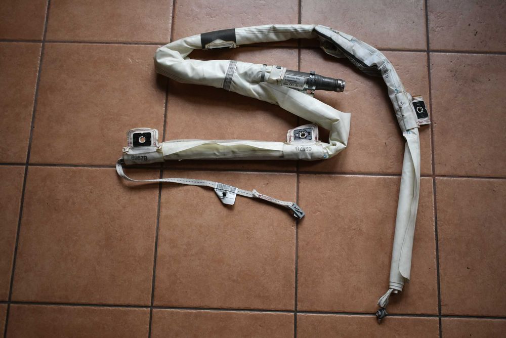 Mercedes GLE W166 kurtyna prawa A1668  602500