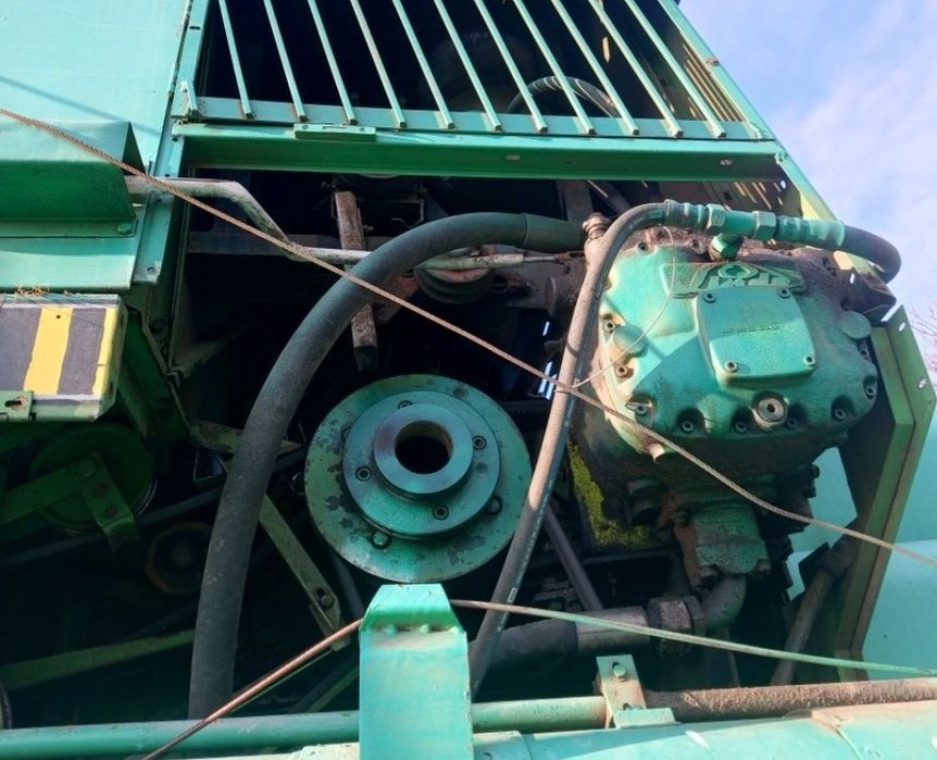 Комбайн джондір 1085