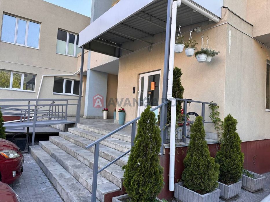 700$/м2 2-кім квартира в Центрі