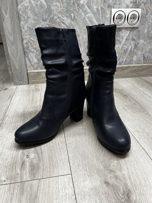 Взуття жіноче зимове