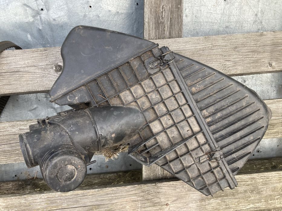 Фильтр Бокс Воздушний Рено Лагуна 2 1.8 бензин