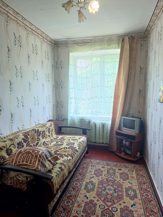 Продам 2кв.Украинской добровольной армии  18000$