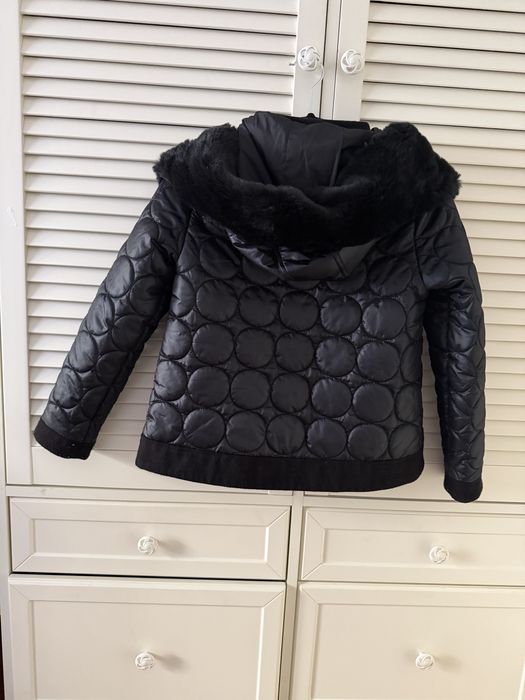 Продам куртку на вксну для дівчинки бренд Twinset