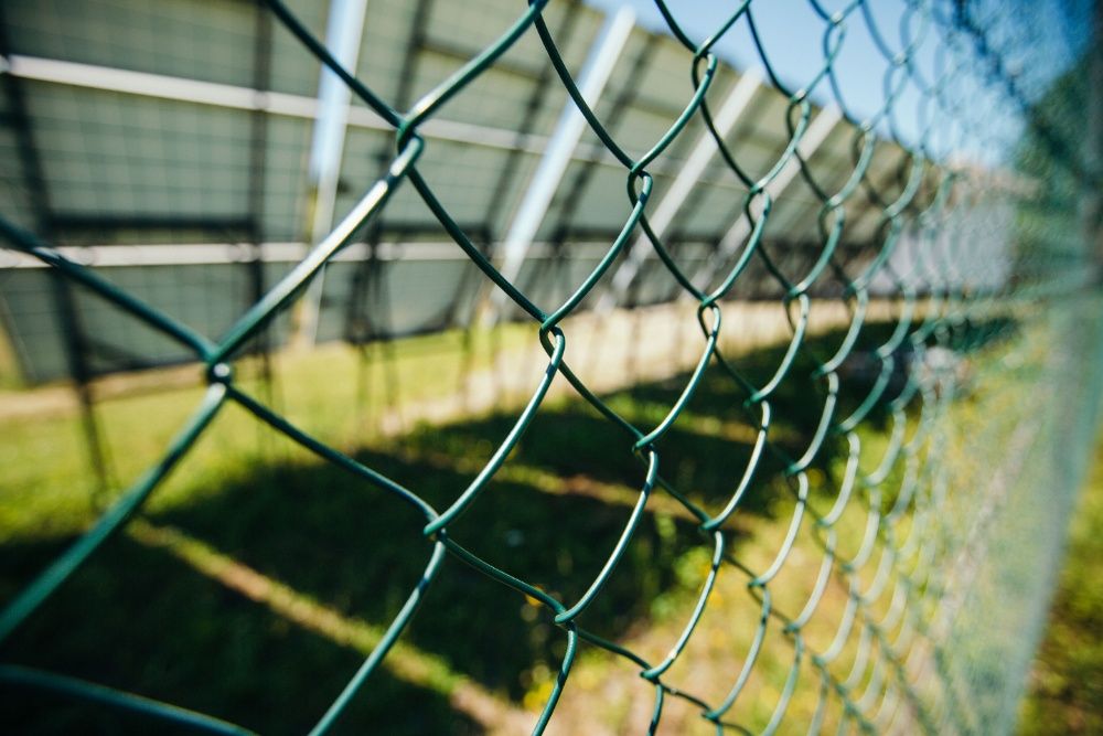 Рабиця сітка металева в ПВХ зелена від виробника в рулонах по 10 м