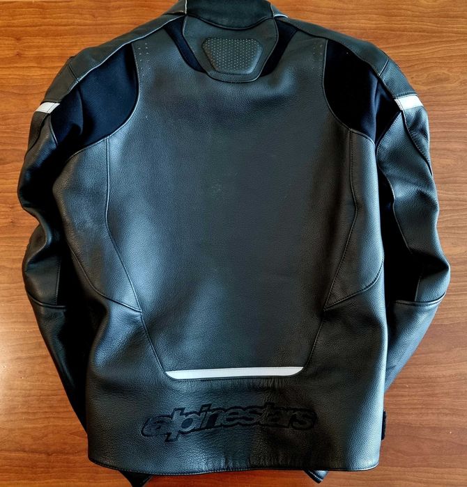 Casaco Motard Alpinestars Jaws V3 Pele Preto (oferta de luvas Alpinestars Copper Preto)