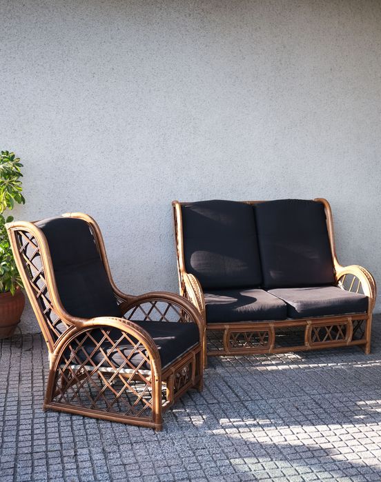 Conjunto de sofás em verga