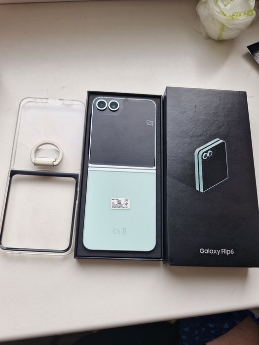 Samsung Galaxy Z Flip 6 12/512 официальный украинский