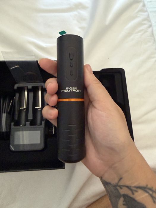 Pen wireless tattoo