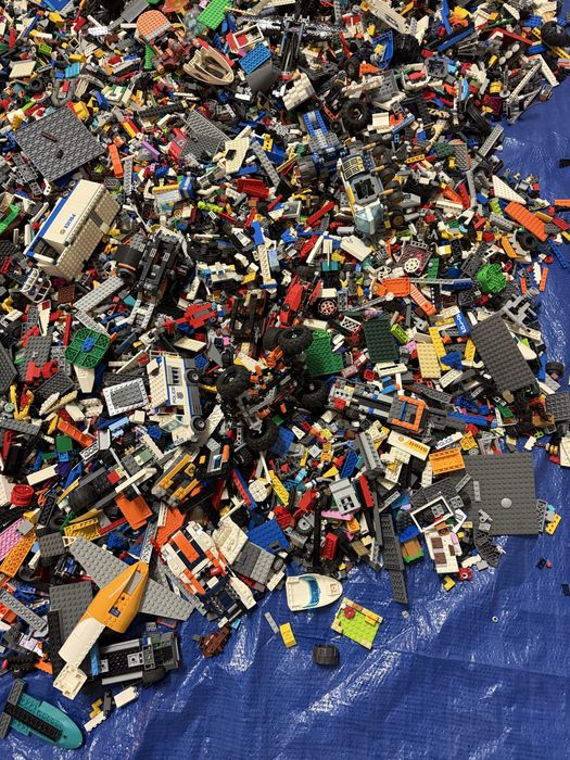 klocki LEGO oryginalne mix 2 kg z figurkami