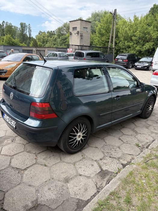 GOLF IV 1.4 16V 2001rok