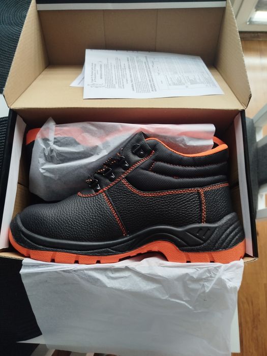 Nowe buty ochronne