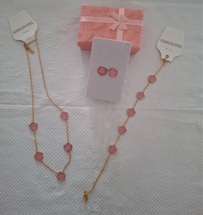 Brincos pulseira e colar