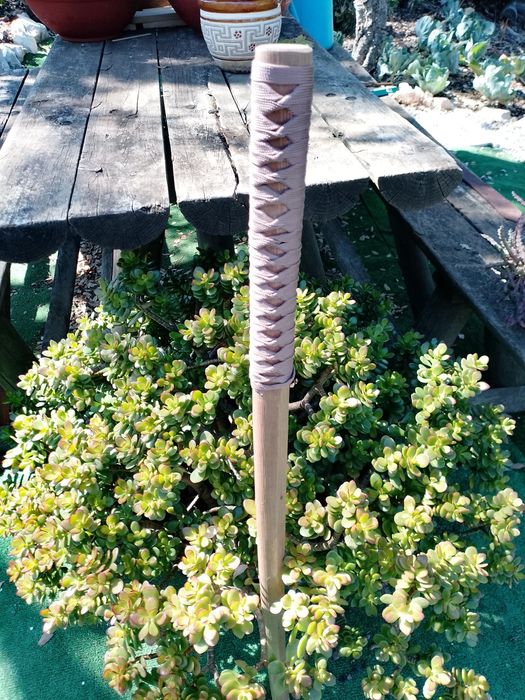Katana para treino em madeira. Boken.