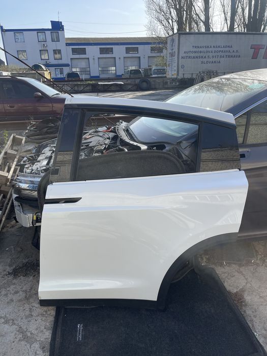 Двері задні Tesla Model X 2022+ plaid