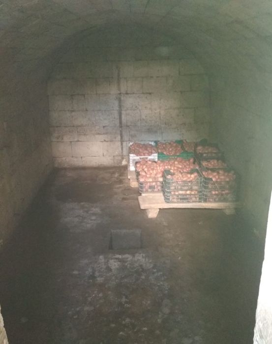 Продам будинок, обміняю на квартиру