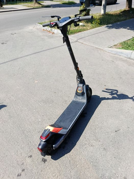 Электросамокат ninebot Segway p65