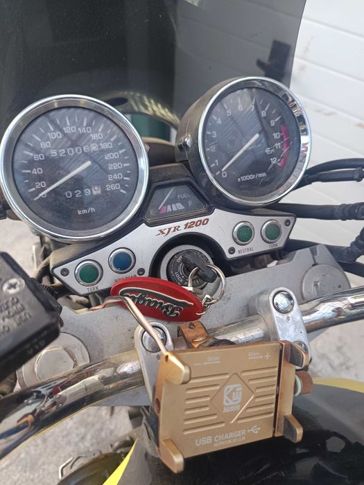 Moto Yamaha xjr 1200