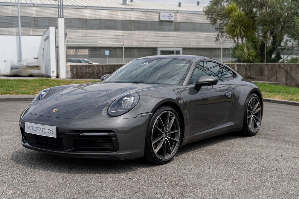 Porsche 911 (992) Carrera 4 PDK