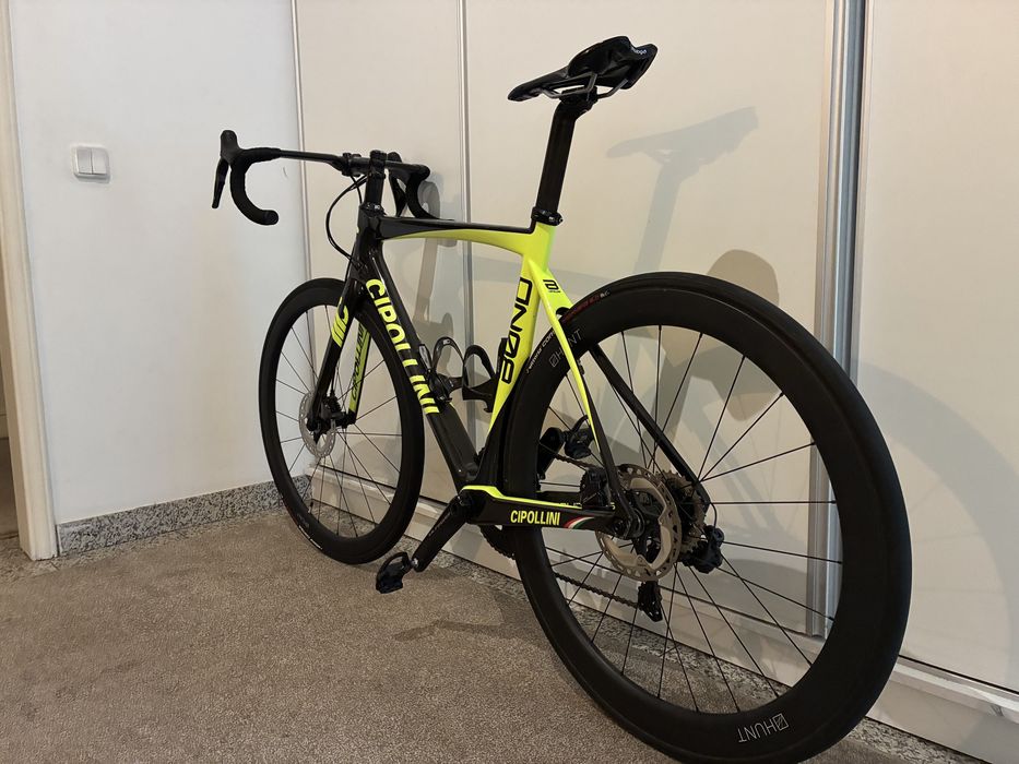 Bicicleta estrada Cipollini Bond