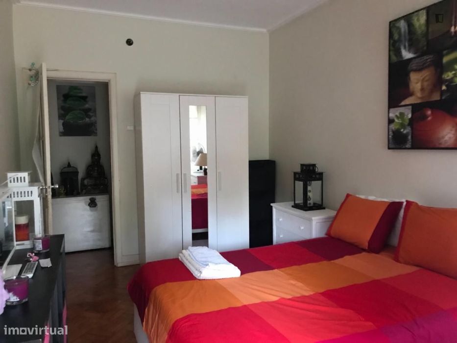 Quarto - localizado em Alvalade Lisbon
