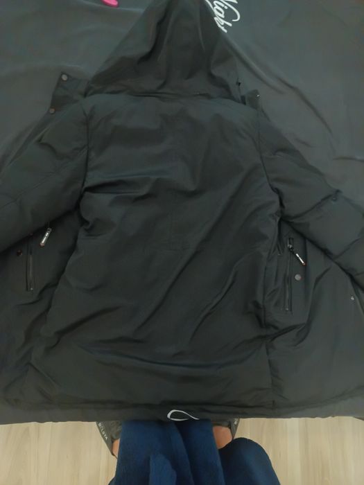 Продам новую курточку Nike (зима)