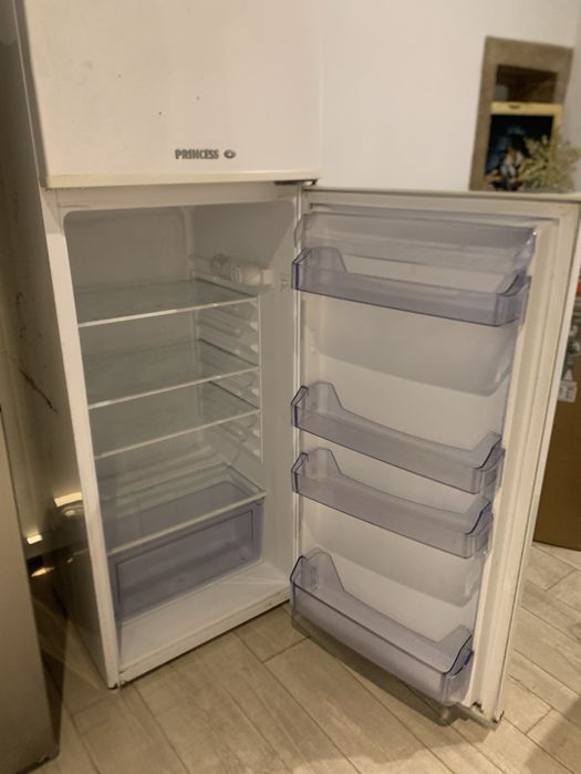 Frigorifico princess com congelador superior