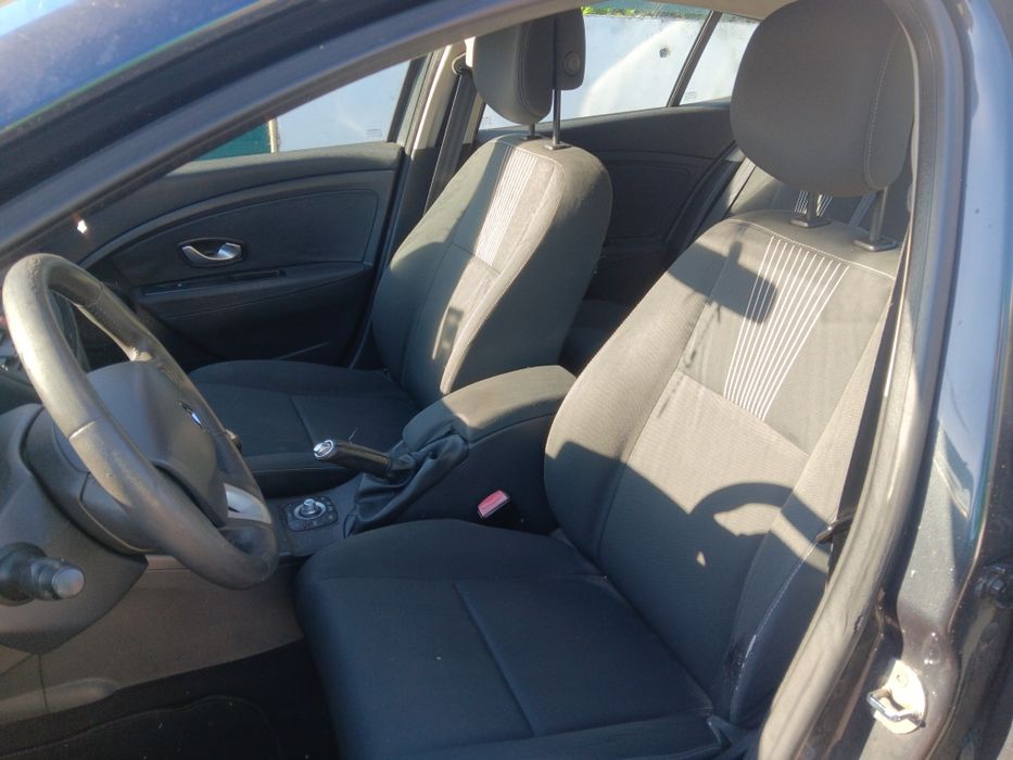 Vendo megane 3.muito económico