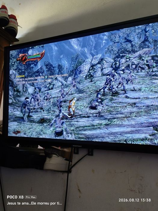 Consola PlayStation 4 Slim 500GB com 2comandos originais+1jogo/Posso aceitar troca de telemóveis