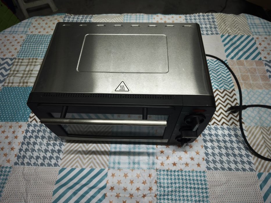 Mini forno elétrico