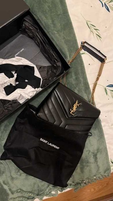 Carteira YSL loulou NOVA