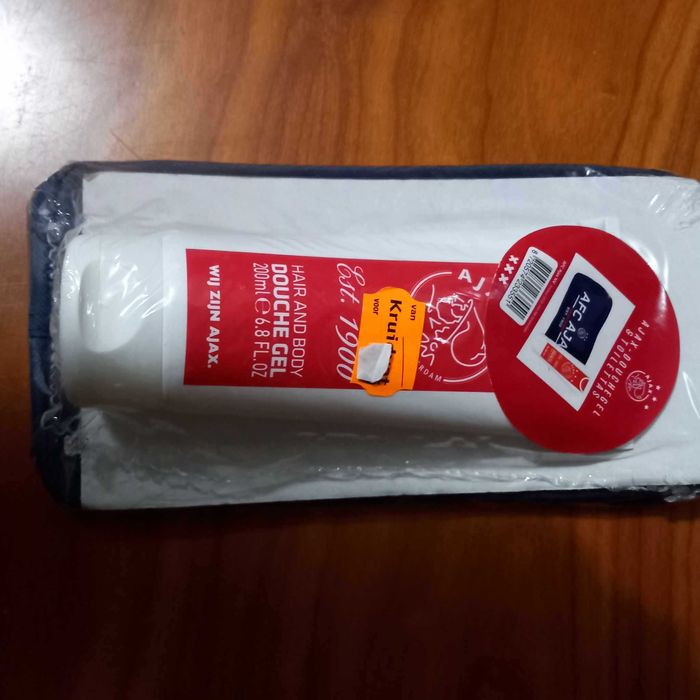Ajax Gel de banho e estojo NOVO