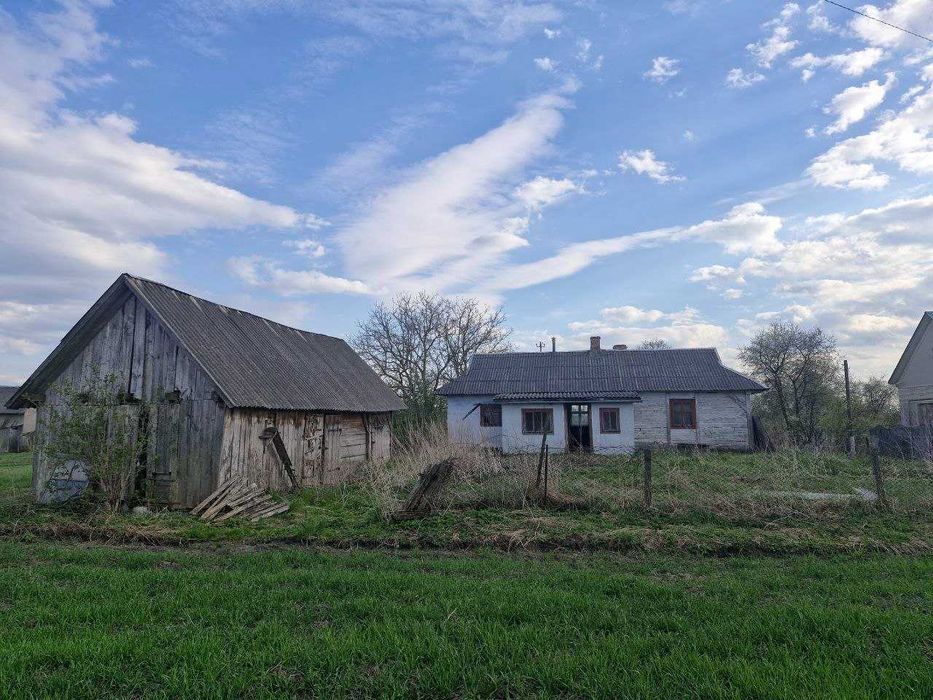 будинок та земельна ділянка 60 сот., с. Великосілки
