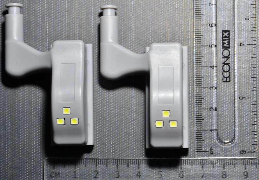 Светодиодная подсветка для корпусной мебели на мебельную петлю 2шт