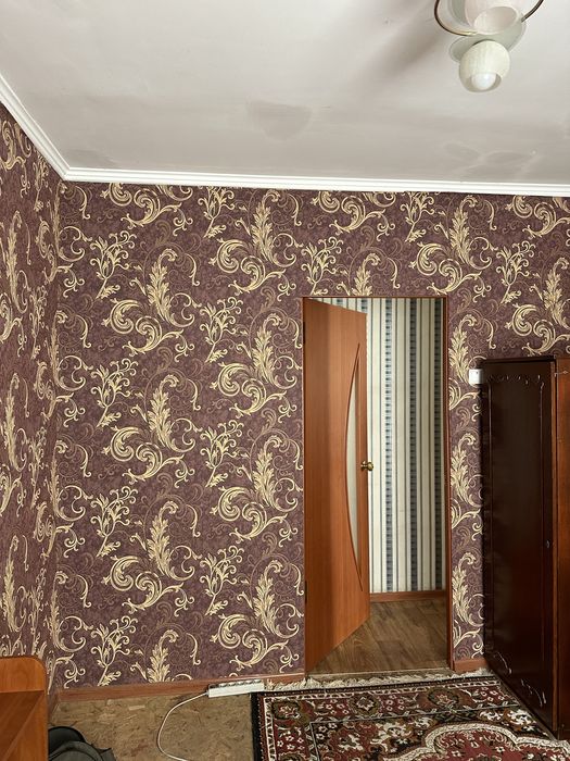 Поодається частина будинку