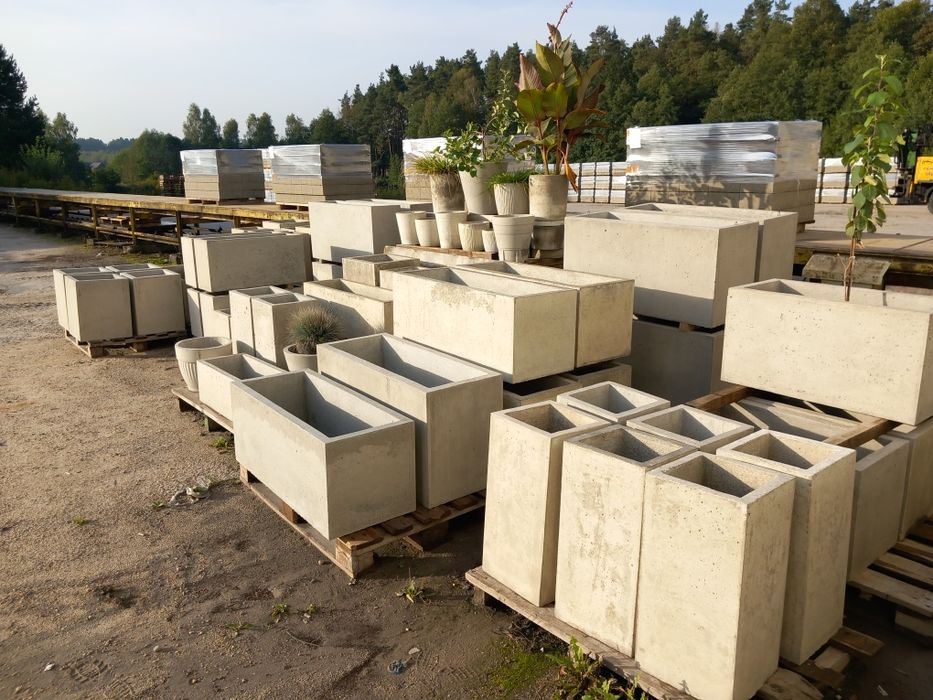 Donice  betonowe ( ogrodowe , tarasowe )