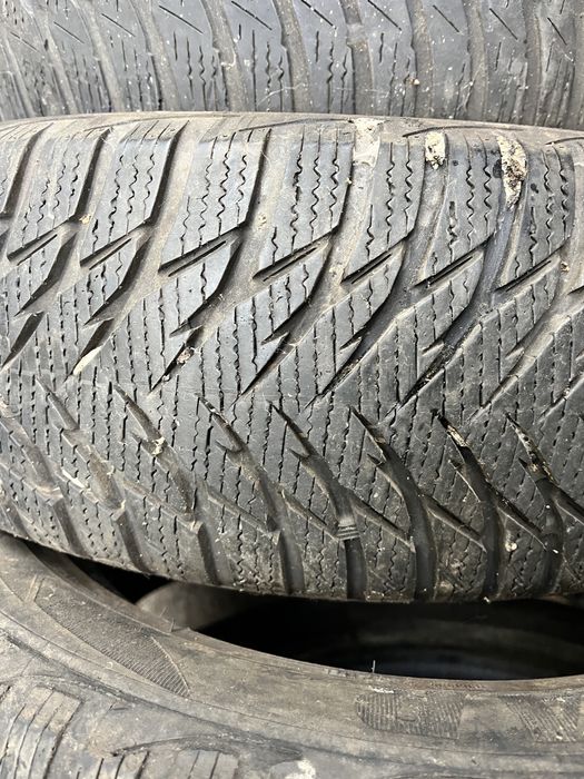 Резина Goodyear UltraGrip 8 195/60R16 2012год