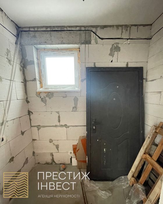 Продаж капітального 2-поверхового цегляного будинку можна під ЄОселю