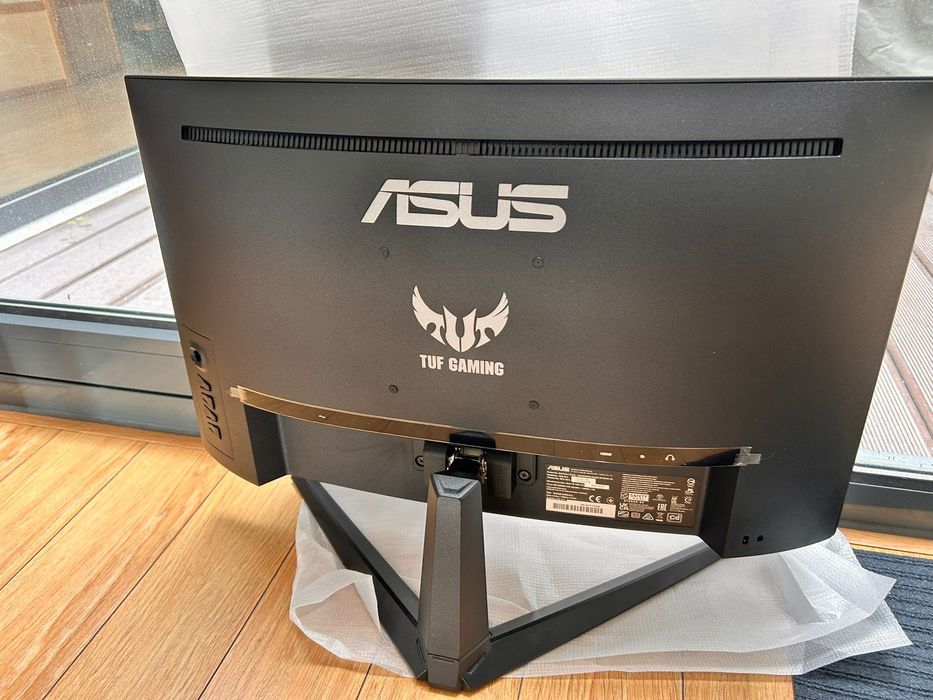 ASUS TUF Gaming. Monitor