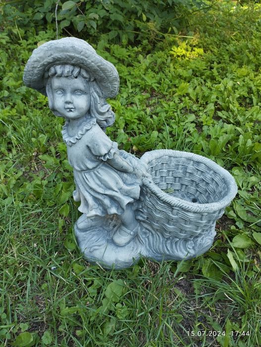 Figurka Ogrodowa Figura Ozdoba Kwietnik Gril Działka Balkon Dom Ogród