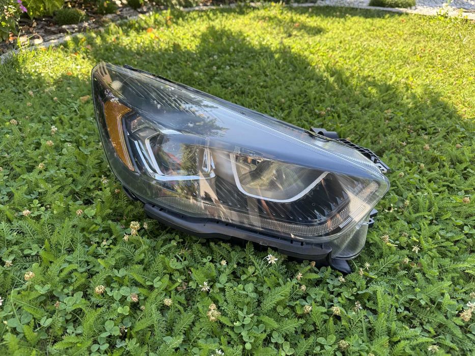 Lampa prawa LED FORD escape KUGA MK2 LIFT po 2017- USA