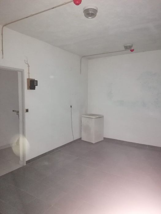 Aluga-se arrecadação