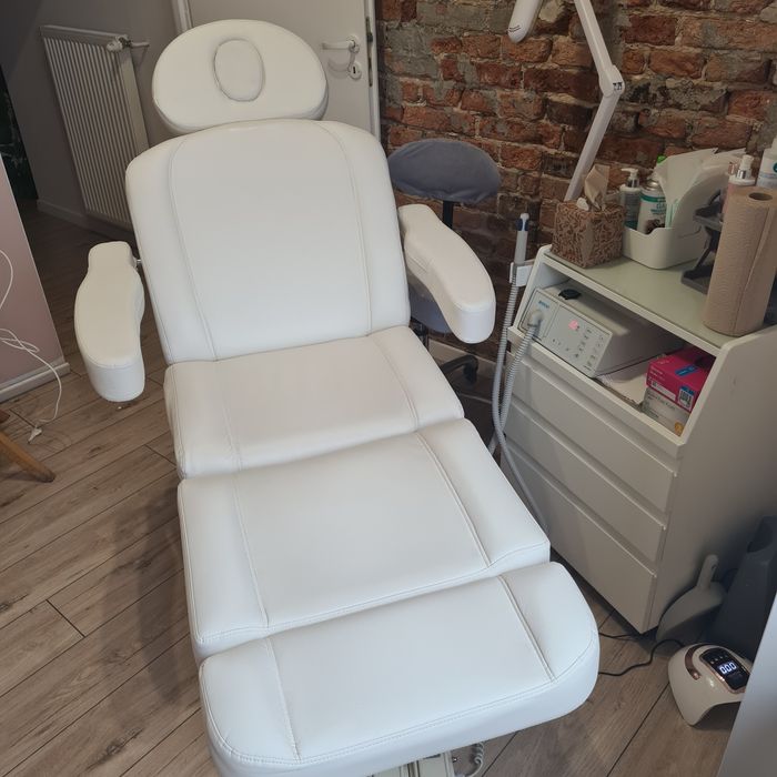 Fotel kosmetyczny podologiczny