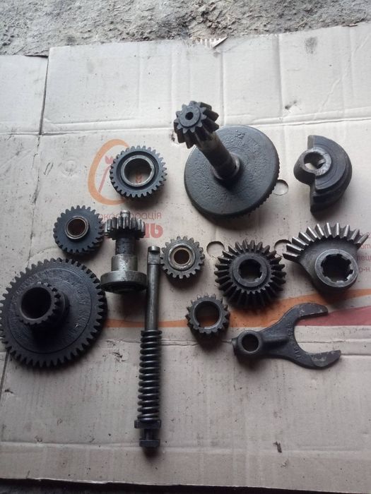 Продам шестерни т16