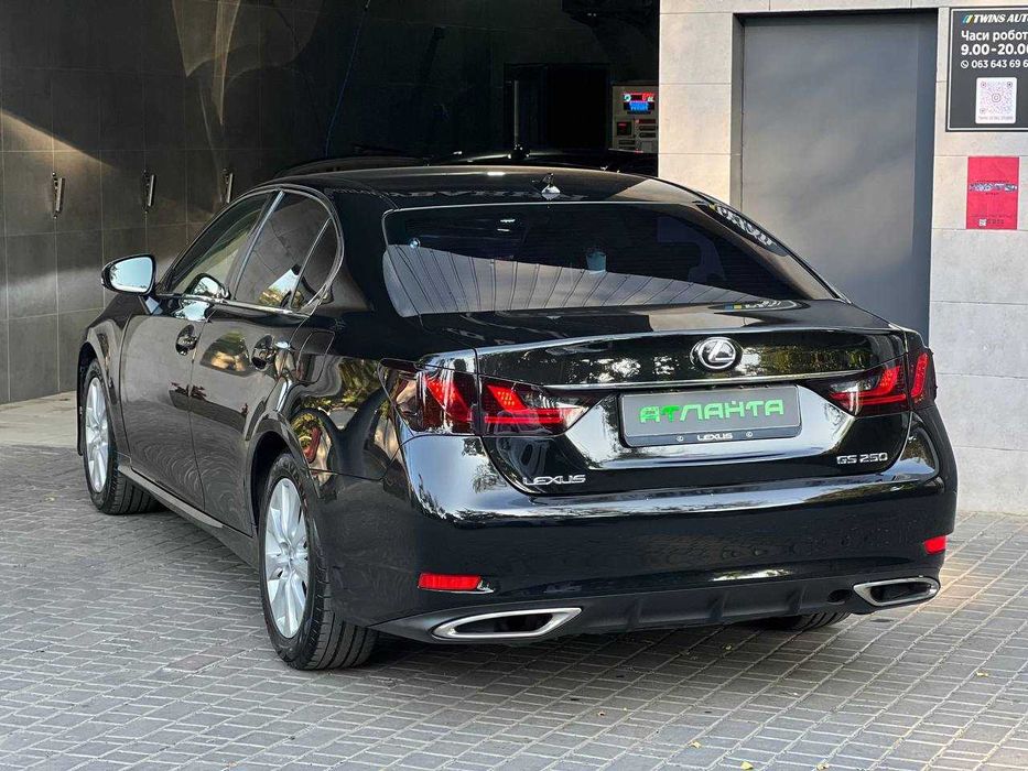 Lexus GS Офіціал 2013